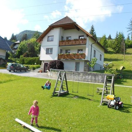 Апартаменти Haus Moni Маутерндорф Екстер'єр фото